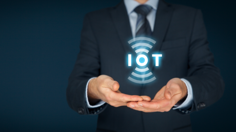 Gustavo Morceli mostra como a IoT permite que escolas acompanhem a aprendizagem em tempo real e personalizem cada etapa do ensino.