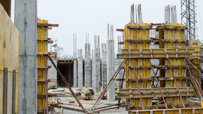 Descubra em quais situações os pilares embutidos na alvenaria estrutural são necessários e evitam riscos construtivos com Valderci Malagosini Machado.