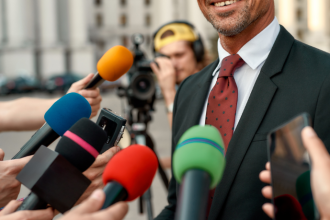 Valdemar, Flávio Bolsonaro e o futuro do PL: articulação política e reposicionamento estratégico em 2026